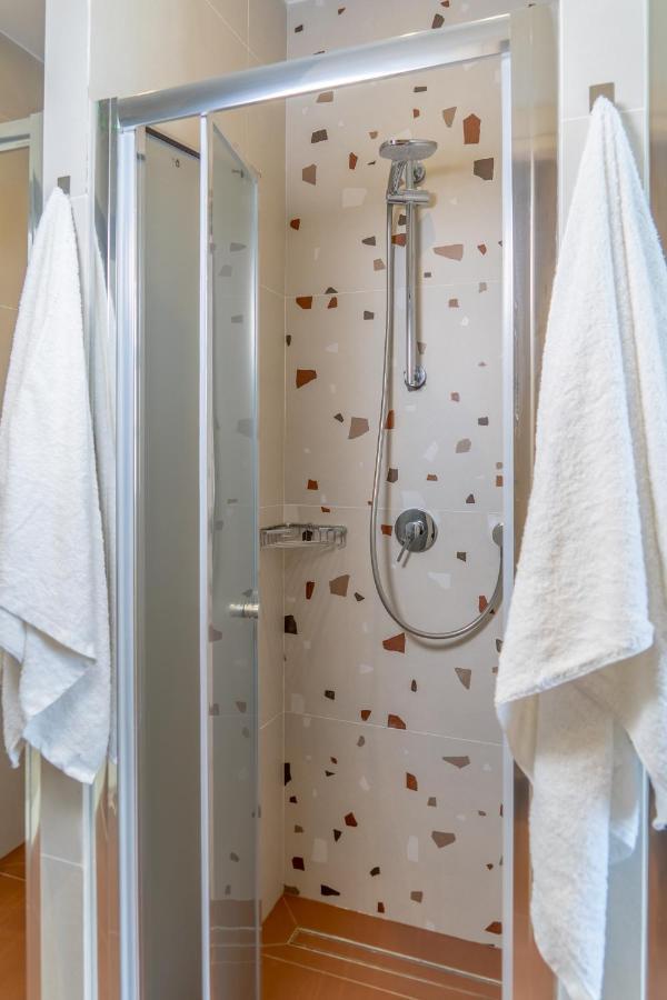 Intra Muros Hostel Ираклио Екстериор снимка