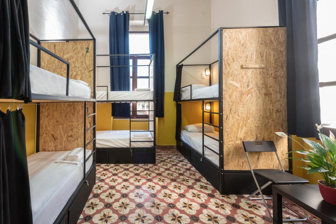 Intra Muros Hostel Ираклио Екстериор снимка